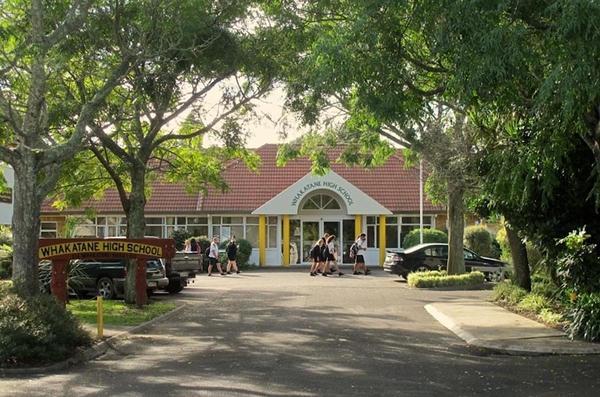 WHAKATANE HIGH SCHOOL - BAY OF PLENTY